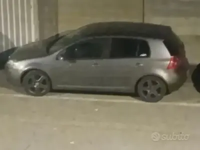 Usata VW Golf VI 140 CV (102 kW) 2008 Grigio Utilitaria
