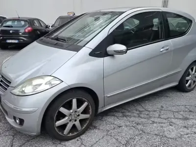 Usata Mercedes A150 Avantgarde 95 CV (69 kW) 2005 Nero Coupé
