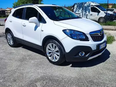 Usata Opel Mokka 140 CV (102 kW) 2015 Bianco SUV