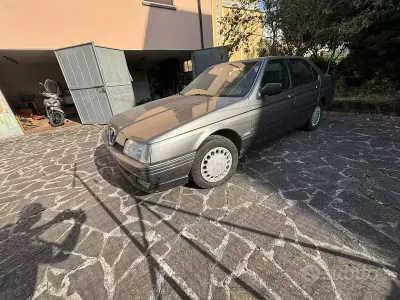 Usata Alfa Romeo 164 145 CV (106 kW) 1988 Marrone Berlina