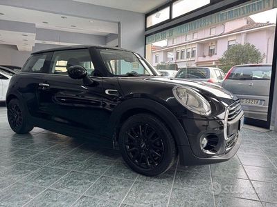 Usata Mini One D Business 95 CV (69 kW) 2016 Nero Utilitaria