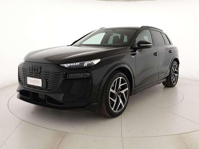Nuova Audi Q6 e-tron S-Line 339 kW (462 CV) 2026 Nero mito metallizzato SUV