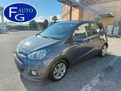 Usata Hyundai i10 67 CV (49 kW) 2016 Grigio Utilitaria