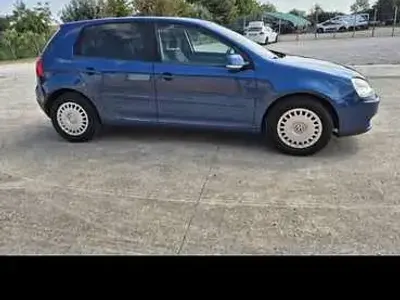 Usata VW Golf V Comfortline 102 CV (75 kW) 2007 Berlina