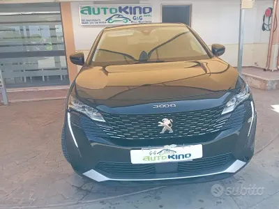 Occasion Peugeot 3008 Allure 131 PK (96 kW) 2023 Zwart SUV