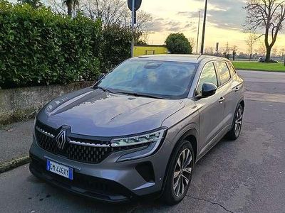 Usata Renault Austral Techno 131 CV (96 kW) 2023 Grigio SUV