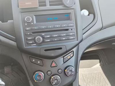 Usata Chevrolet Aveo LS 70 CV (51 kW) 2012 Nero Berlina