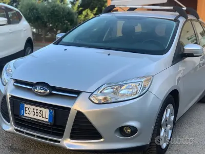 Usata Ford Focus 115 CV (84 kW) 2013 Grigio Station wagon