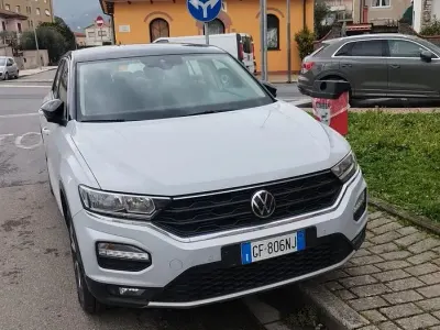 Usata VW T-Roc Business 110 CV (80 kW) 2021 Grigio SUV