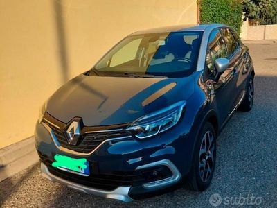 Usata Renault Captur 90 CV (66 kW) 2019 Blu SUV