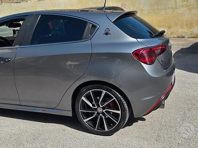 Usata Alfa Romeo Giulietta Veloce 109 CV (80 kW) 2021 Grigio Utilitaria