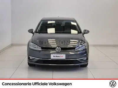 Usado VW Golf VII Business 116 HP (85 kW) 2019 Cinzento Citadino