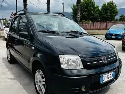 Usado Fiat Panda Emotion 69 HP (50 kW) 2006 Preto Citadino