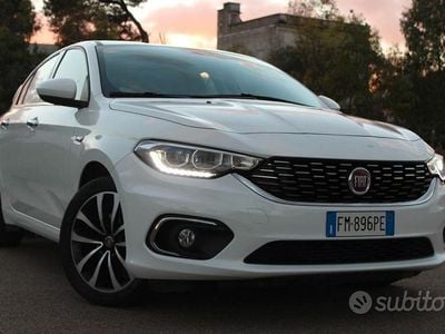 Occasion Fiat Tipo Lounge 95 ch (69 kW) 2017 Blanc Berline