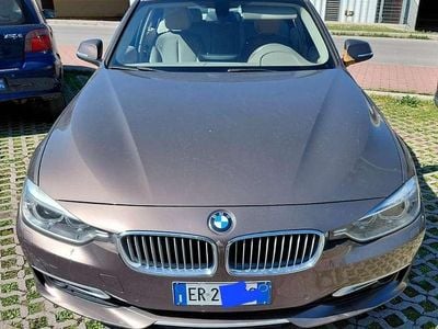 Begagnad BMW 320 184 HK (135 kW) 2013 Brun Sedan