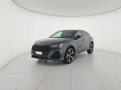 Usata Audi Q3 Sportback Ambiente 150 CV (110 kW) 2024 Grigio SUV