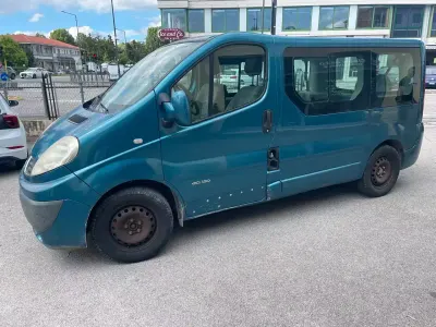 Usata Renault Trafic 145 CV (106 kW) 2007 Blu Monovolume