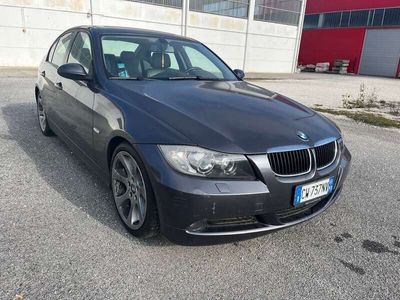 usata BMW 320 320 i Attiva