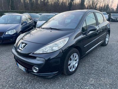 usata Peugeot 207 1.4 88CV 5p. *NEOPATENTATI*