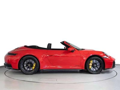 Usata Porsche 911 485 CV (356 kW) 2024 Indisch rot  guards red Cabrio
