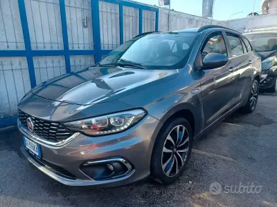 Occasion Fiat Tipo Lounge 131 ch (96 kW) 2021 Gris Break