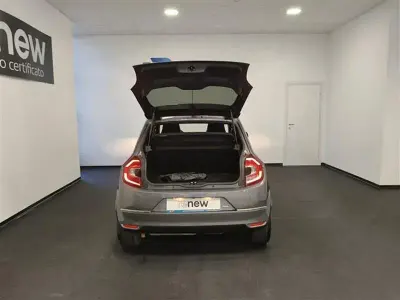 Usata Renault Twingo Urban 65 CV (47 kW) 2023 Grigio scuro Utilitaria