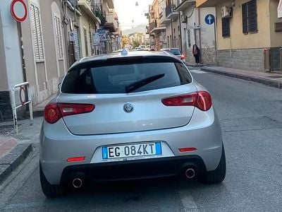 Usata Alfa Romeo Giulietta 170 CV (125 kW) 2011 Grigio Utilitaria