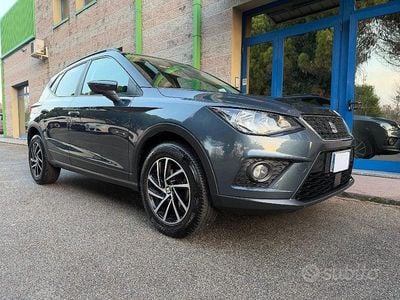 Usata Seat Arona 95 CV (69 kW) 2018 Grigio SUV