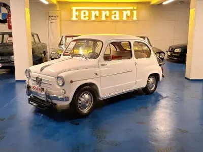 Usata Fiat 850 54 CV (39 kW) 1963 Bianco / pastello Utilitaria