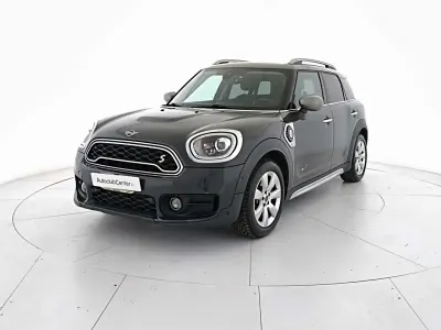 Usata Mini Cooper Countryman Business 136 CV (100 kW) 2020 Thunder grey SUV