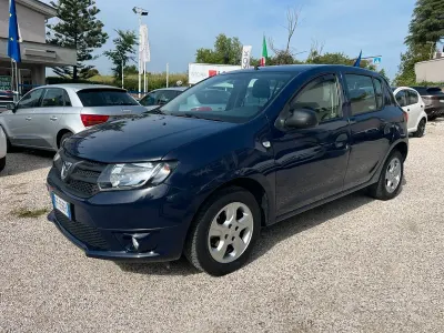 Occasion Dacia Sandero Lauréate 90 PK (66 kW) 2016 Blauw Sedan