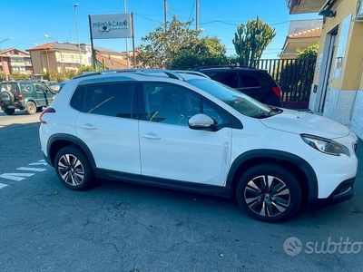 usata Peugeot 2008 1.2 VTi 82CV Allure