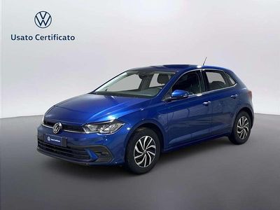 Usata VW Polo Life 95 CV (69 kW) 2023 Reef blue metallizzato Utilitaria