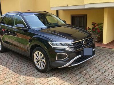 Usata VW T-Roc 115 CV (84 kW) 2022 Nero SUV