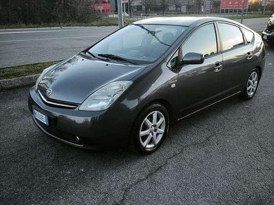 Usata Toyota Prius 77 CV (56 kW) 2006 Utilitaria