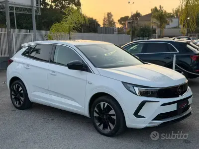 Usata Opel Grandland X Elegance 131 CV (96 kW) 2022 Bianco SUV