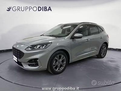 Usata Ford Kuga ST-Line 120 CV (88 kW) 2023 Grigio SUV