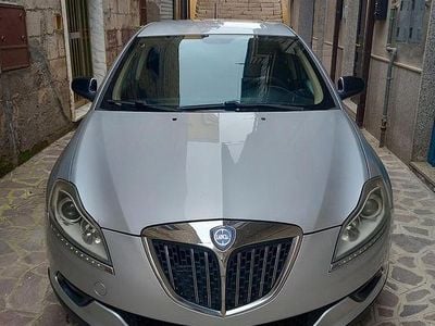 Usata Lancia Delta 120 CV (88 kW) 2008 Grigio Utilitaria