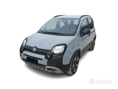 Usata Fiat Panda Cross Cross 70 CV (51 kW) 2022 Grigio Utilitaria