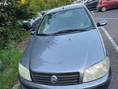 Usata Fiat Punto 73 CV (53 kW) 2003 Grigio Utilitaria