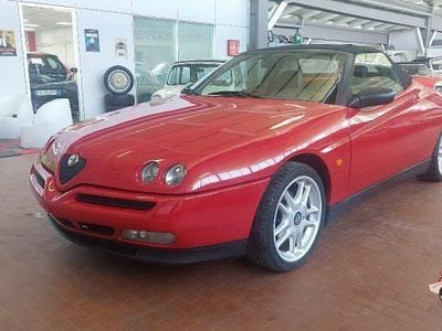 Usata Alfa Romeo Spider 192 CV (141 kW) 1995 Rosso Cabrio