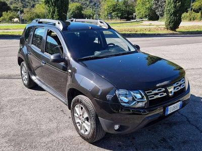 Usata Dacia Duster Lauréate 109 CV (80 kW) 2016 Nero SUV
