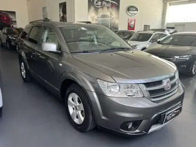 Usata Fiat Freemont 170 CV (125 kW) 2011 Grigio SUV