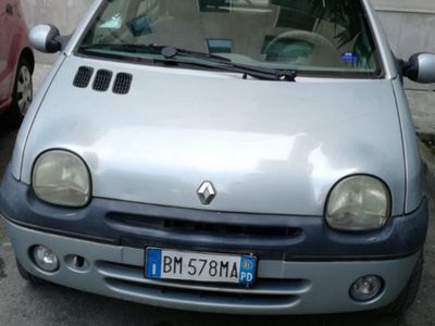 usata Renault Twingo anno 2001