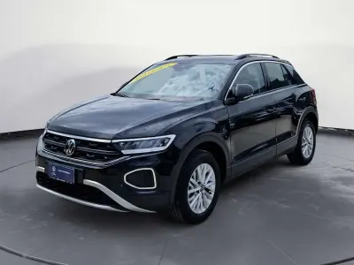 Usata VW T-Roc Life 116 CV (85 kW) 2025 Deep black perlato SUV