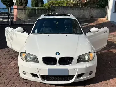 Begagnad BMW 123 M Sport 204 HK (150 kW) 2008 Vit Halvkombi
