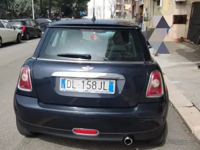 Usata Mini ONE 75 CV (55 kW) 2009 Utilitaria