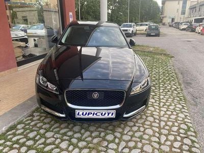 Usata Jaguar XF Pure 179 CV (131 kW) 2016 Nero metallizzato Berlina
