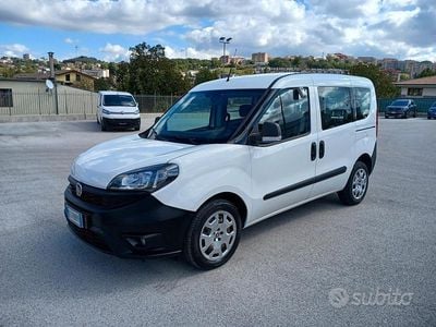 Usata Fiat Doblò 95 CV (69 kW) 2019 Bianco Monovolume