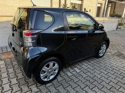 Toyota iQ